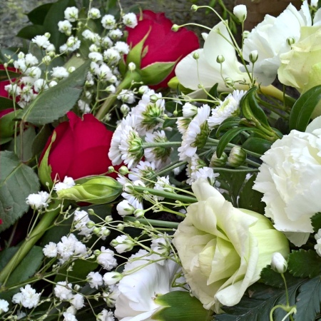 funeral-flowers-the-last-krystallos